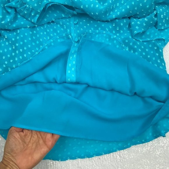 Chico's Blouse Womens Size 1 Medium 8 Blue Clip Dot Peplum‎ Flutter Sleeve Top - Picture 5 of 12